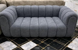 3 seats couch 