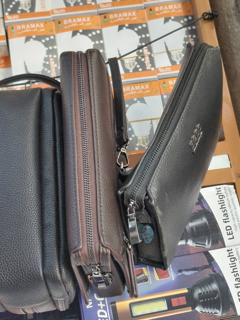 Password numbers lock Toiletry pouch bag _3