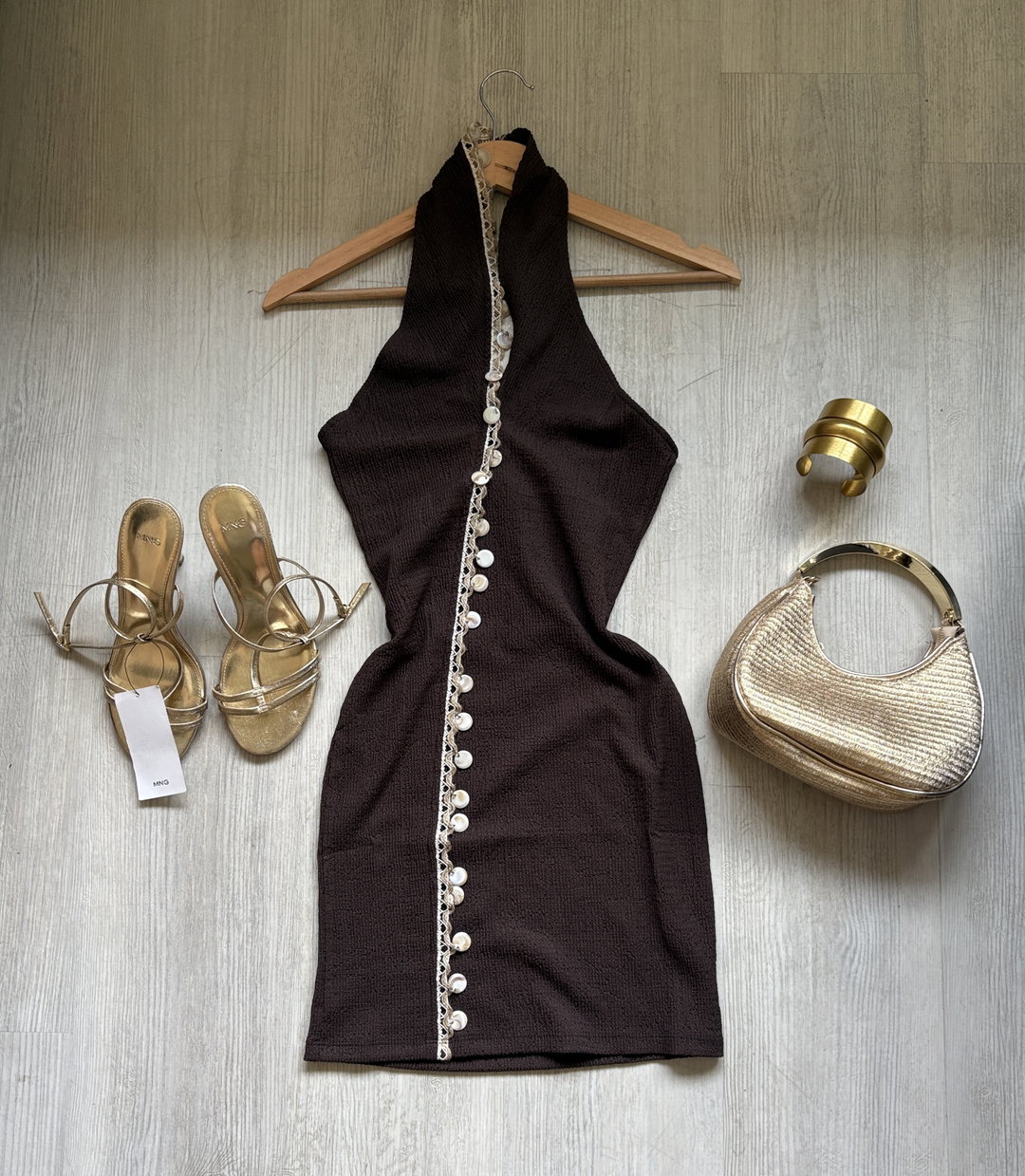 Vestido corto marrón