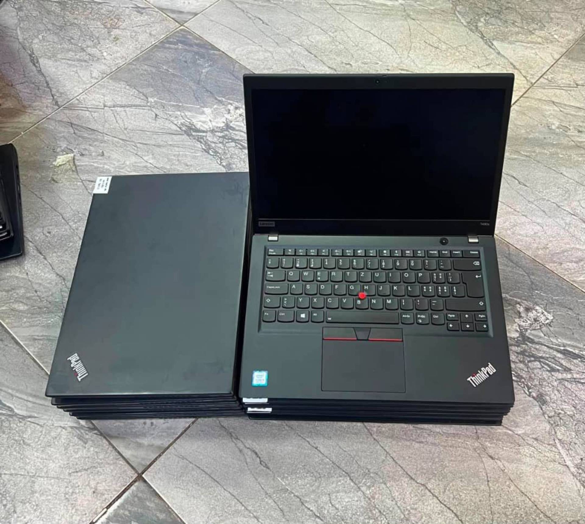 Lenovo_0