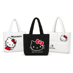HELLO KITTY🖤🤍