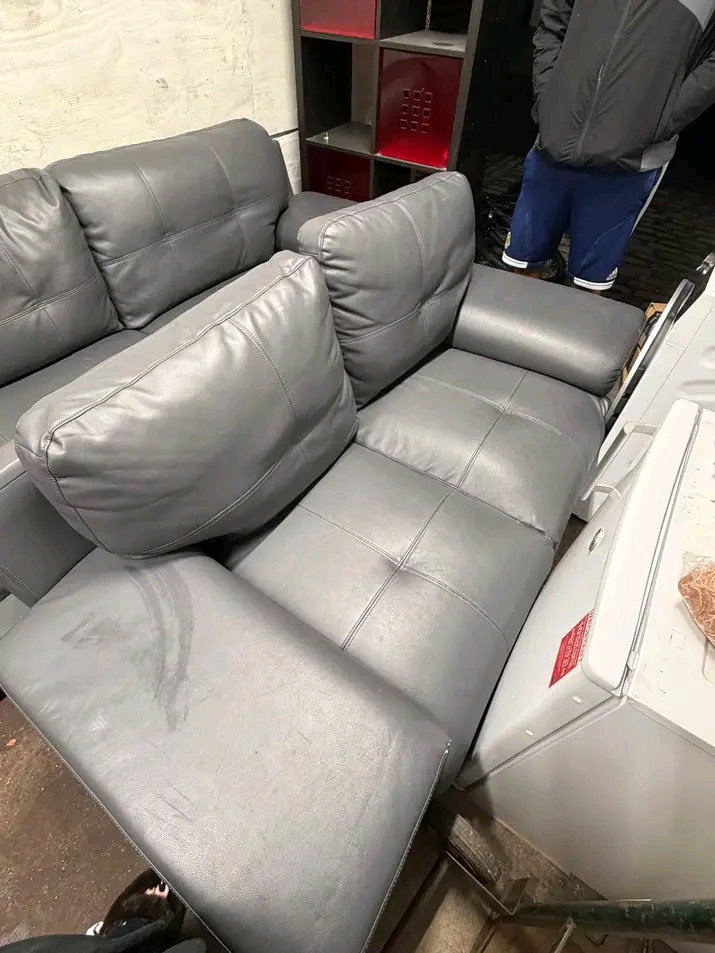 2&3 seater leather sofas_0