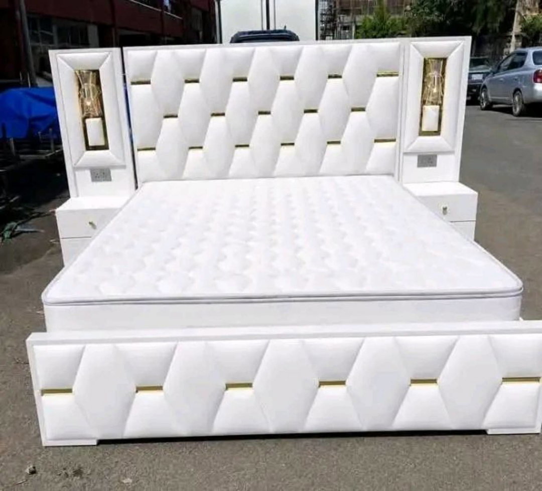 MASTER BED