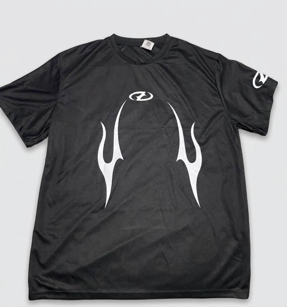 Camiseta negra y2k_0