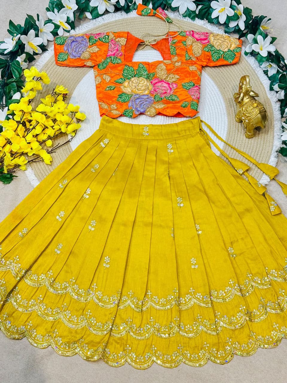 Beautiful Paithani Skirt Top Elegant zari-woven design Kids Lehangas TC2_6