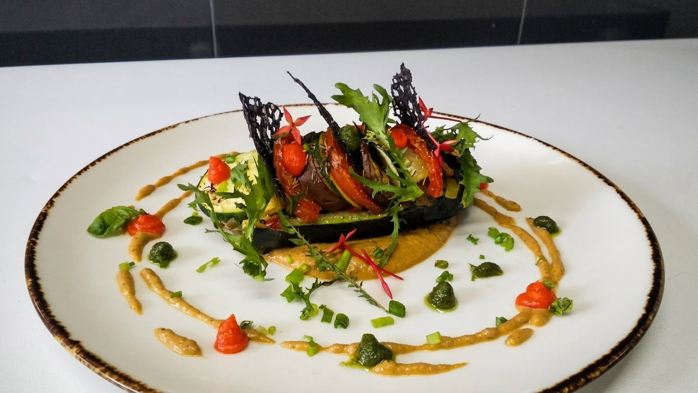 Zucchini Tartlet, Ratatouille Dressing Ⓥ_0