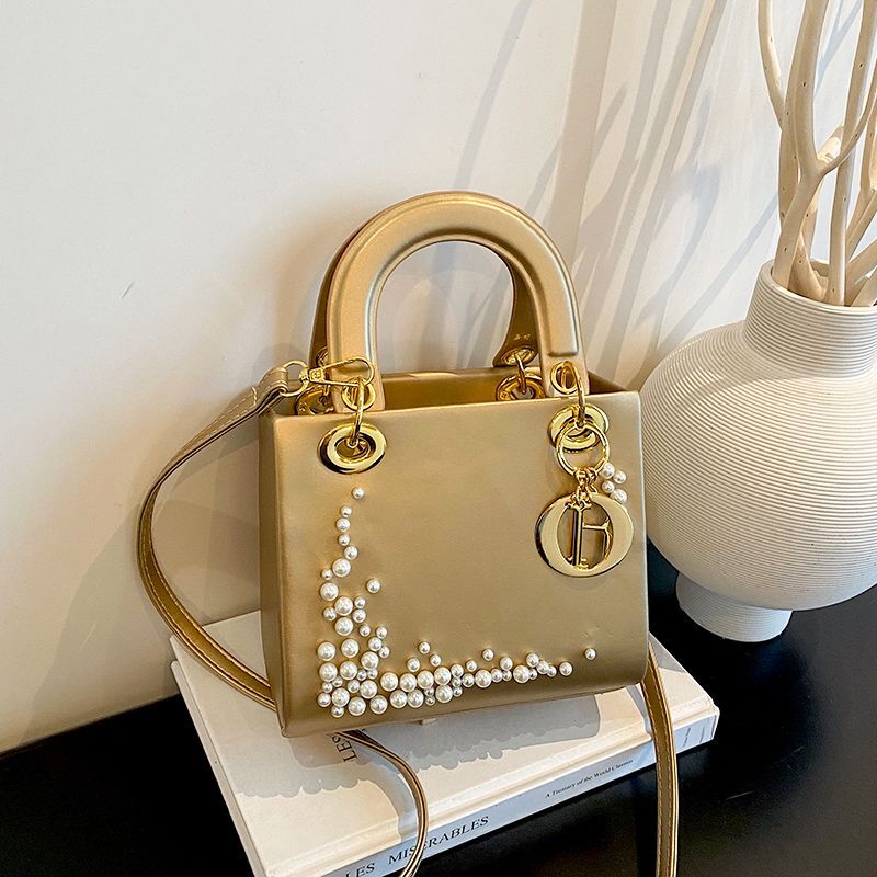 Ladies' handbag_0