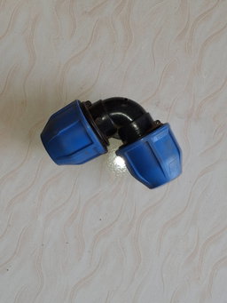 Pe elbow 3/4 ''