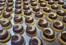 Bueno-Tella Tarts