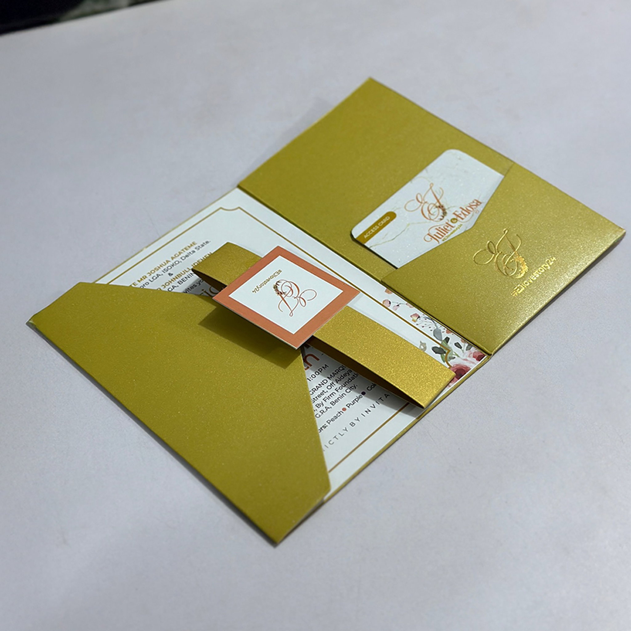 Gate Fold Invite_4