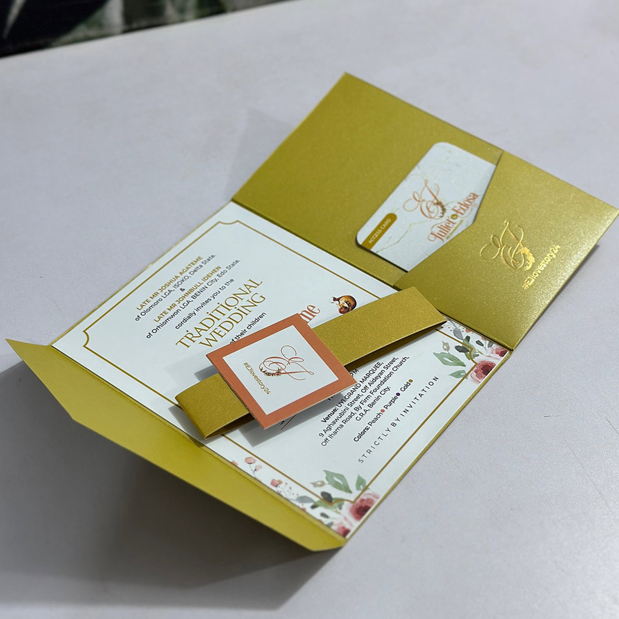 Gate Fold Invite_0