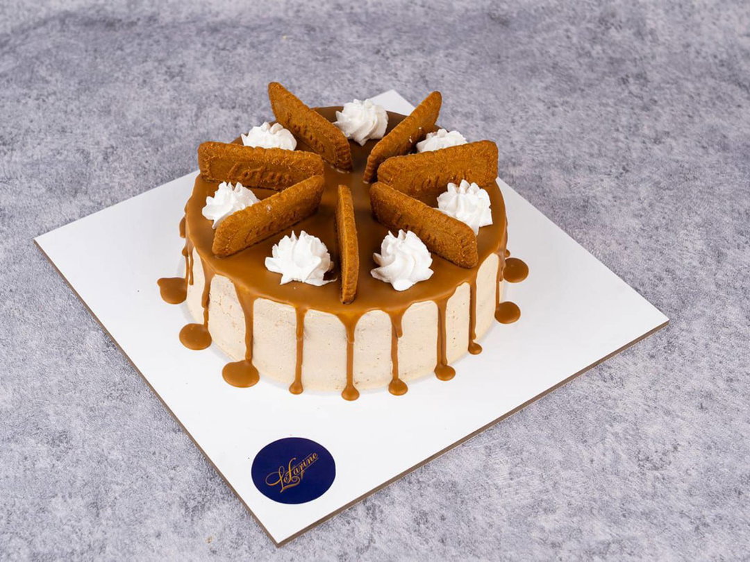 Biscoff vanilla cake