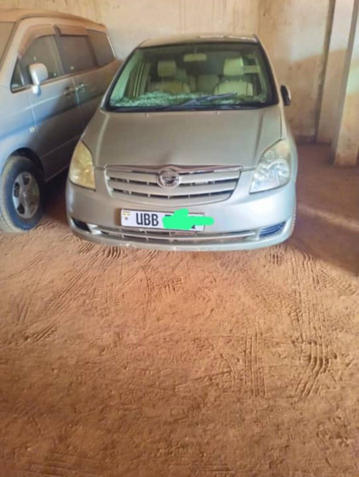 Toyota Corolla Spacio - E121