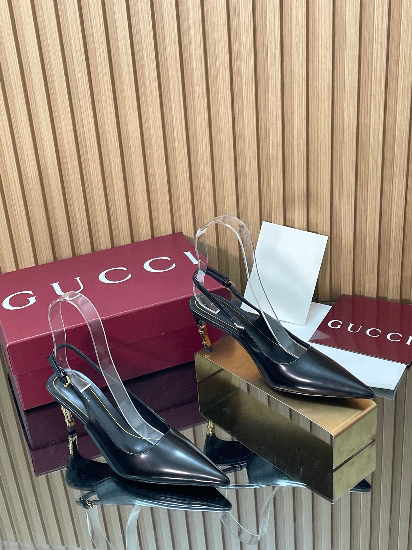 Rear empty sandals 326 Gucci purchasing grade 2026 Fashion Show Summer New Collection of Barefoot Sandals Ankle strap buckle high heels Electroplated metal thin heel pointed shoes Gucci bamboo sandals_0