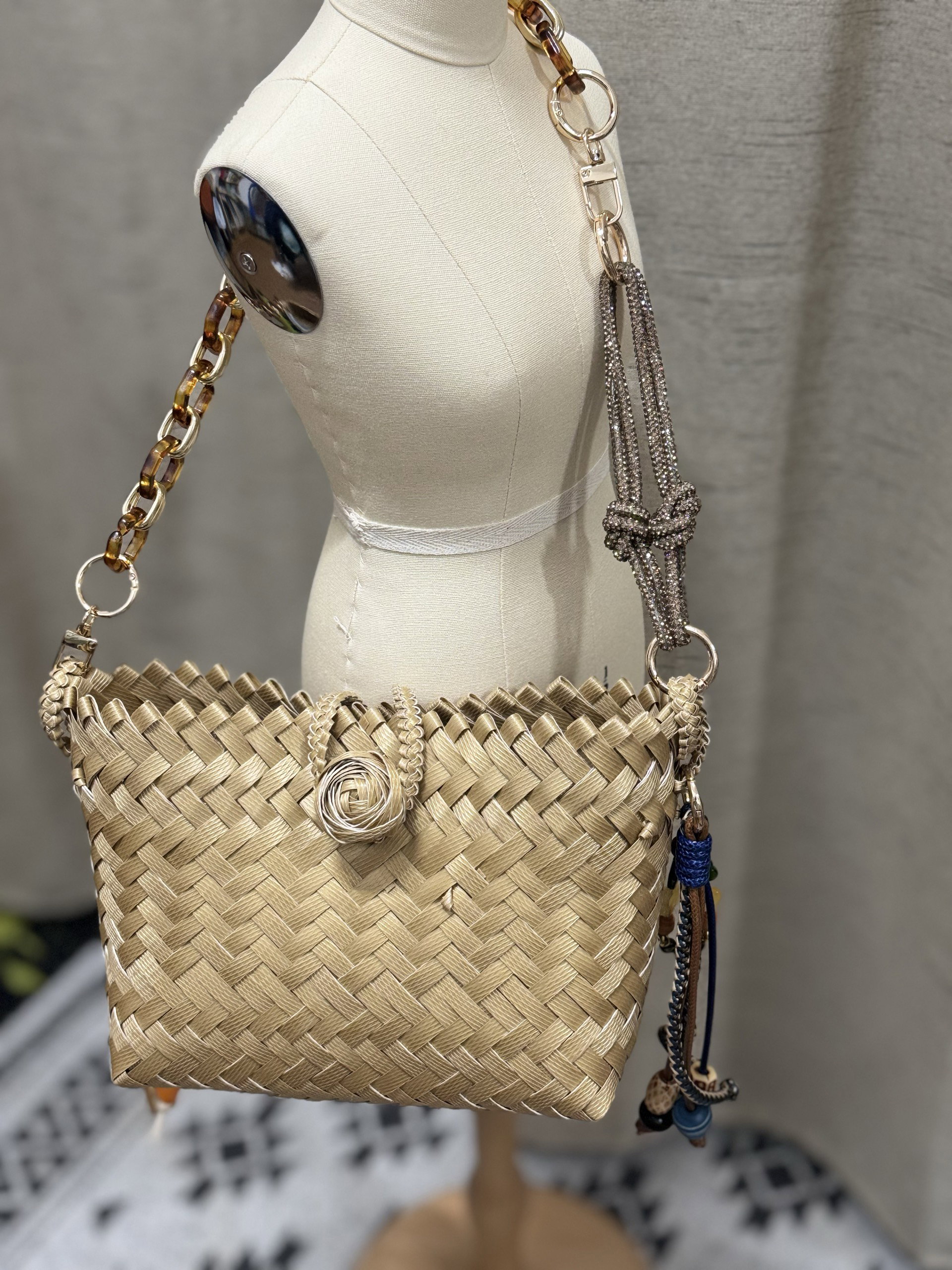 Saouf Handwoven Handbag, Gold_0