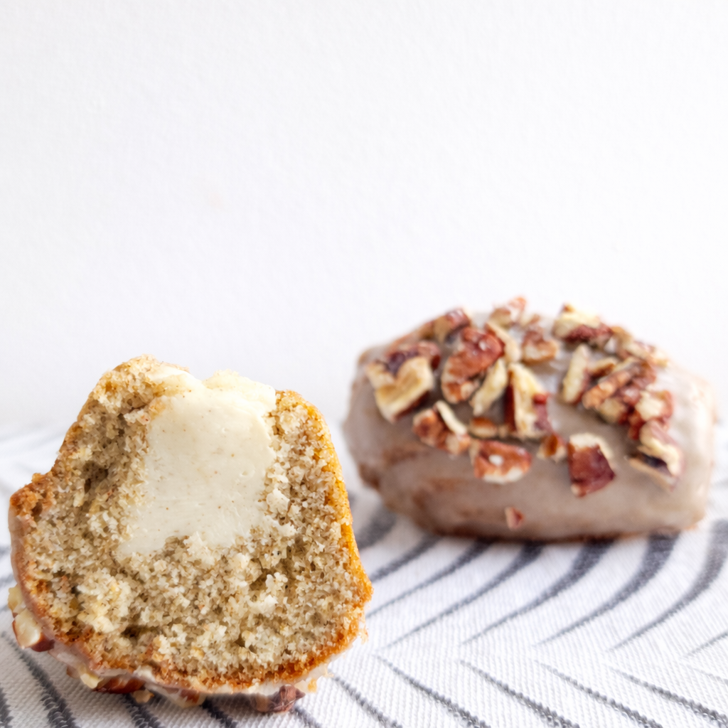 Madeleine - Cinnamon Roll