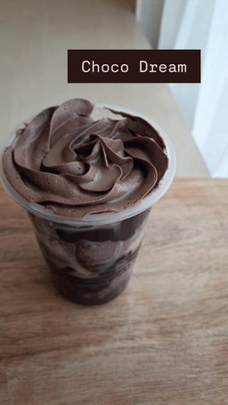 Chocolate Caramel Cake Tub