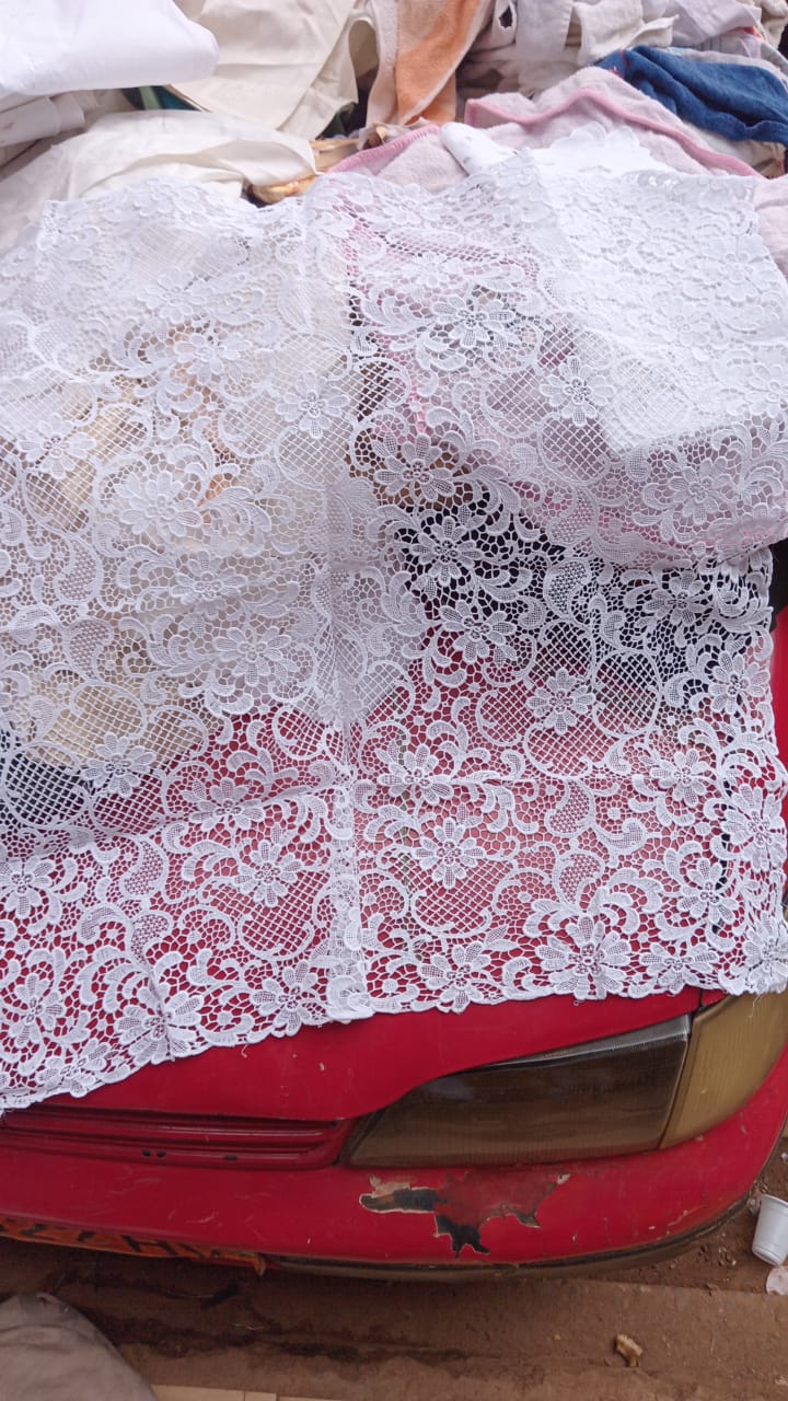 Nappe de table friperie brodé_5