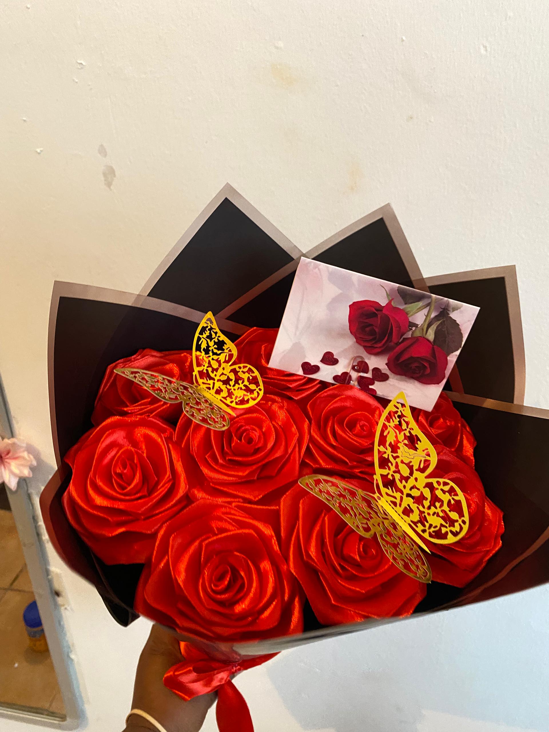 Red Ribbon roses_0