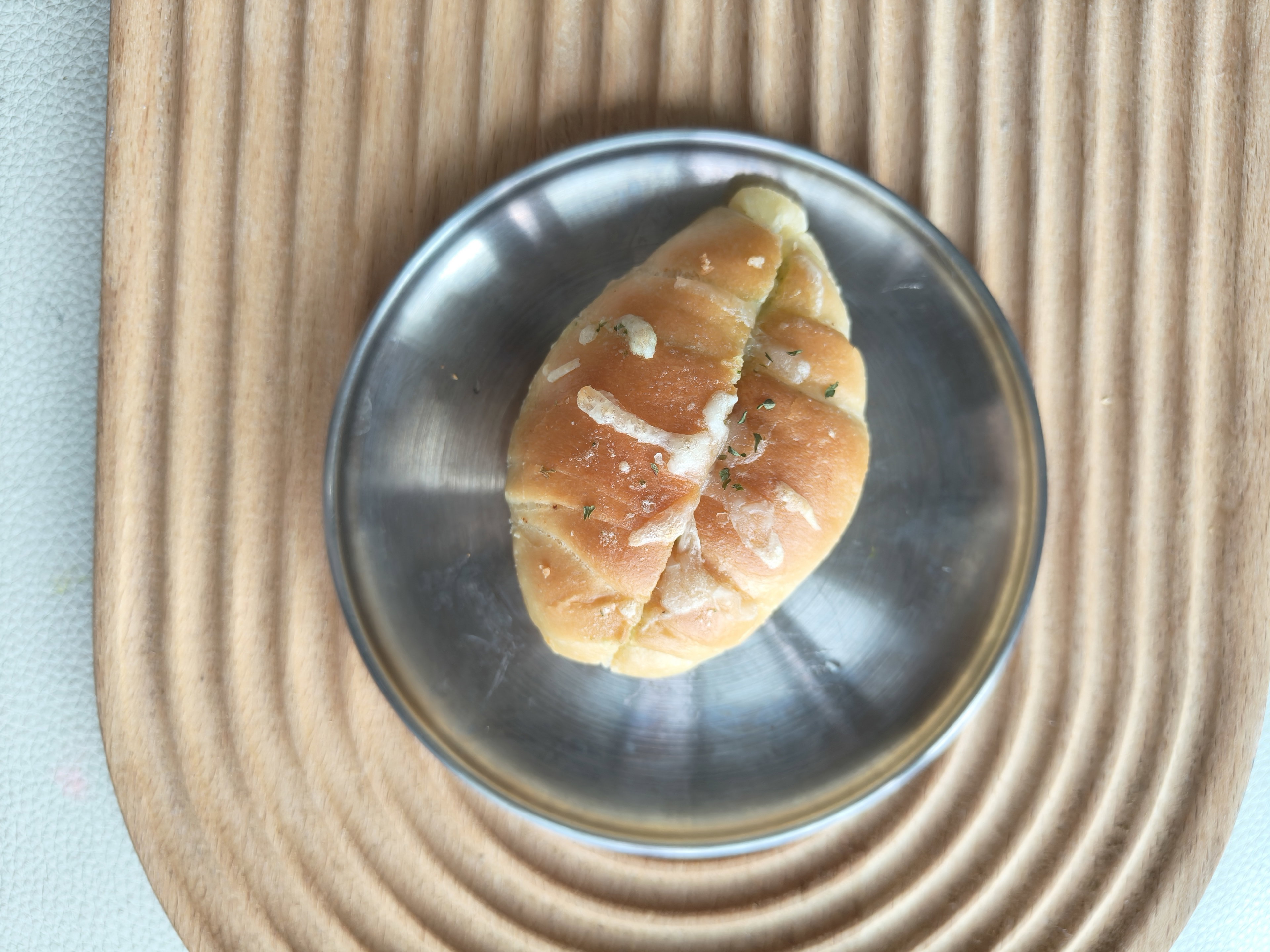 Garlic butter cheese Mini shio pan - 1 pcs
