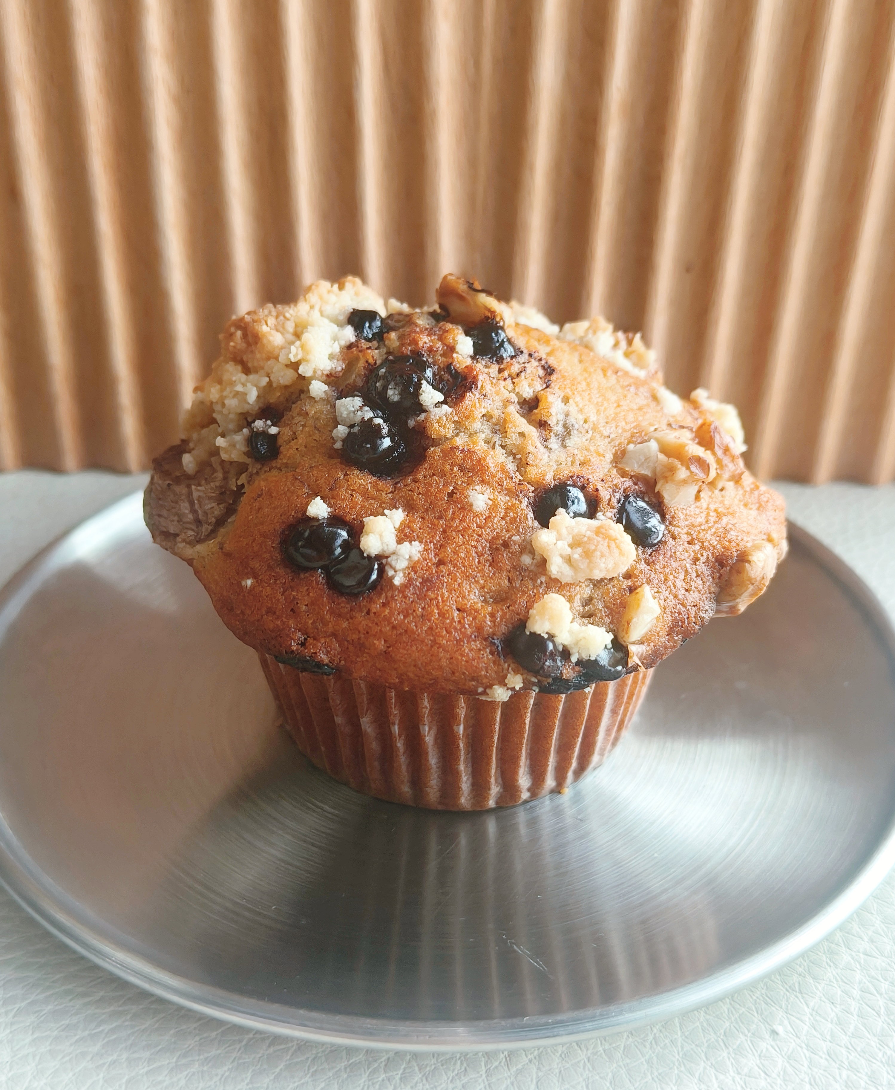 Banana chocolate walnut muffin - 1 pcs