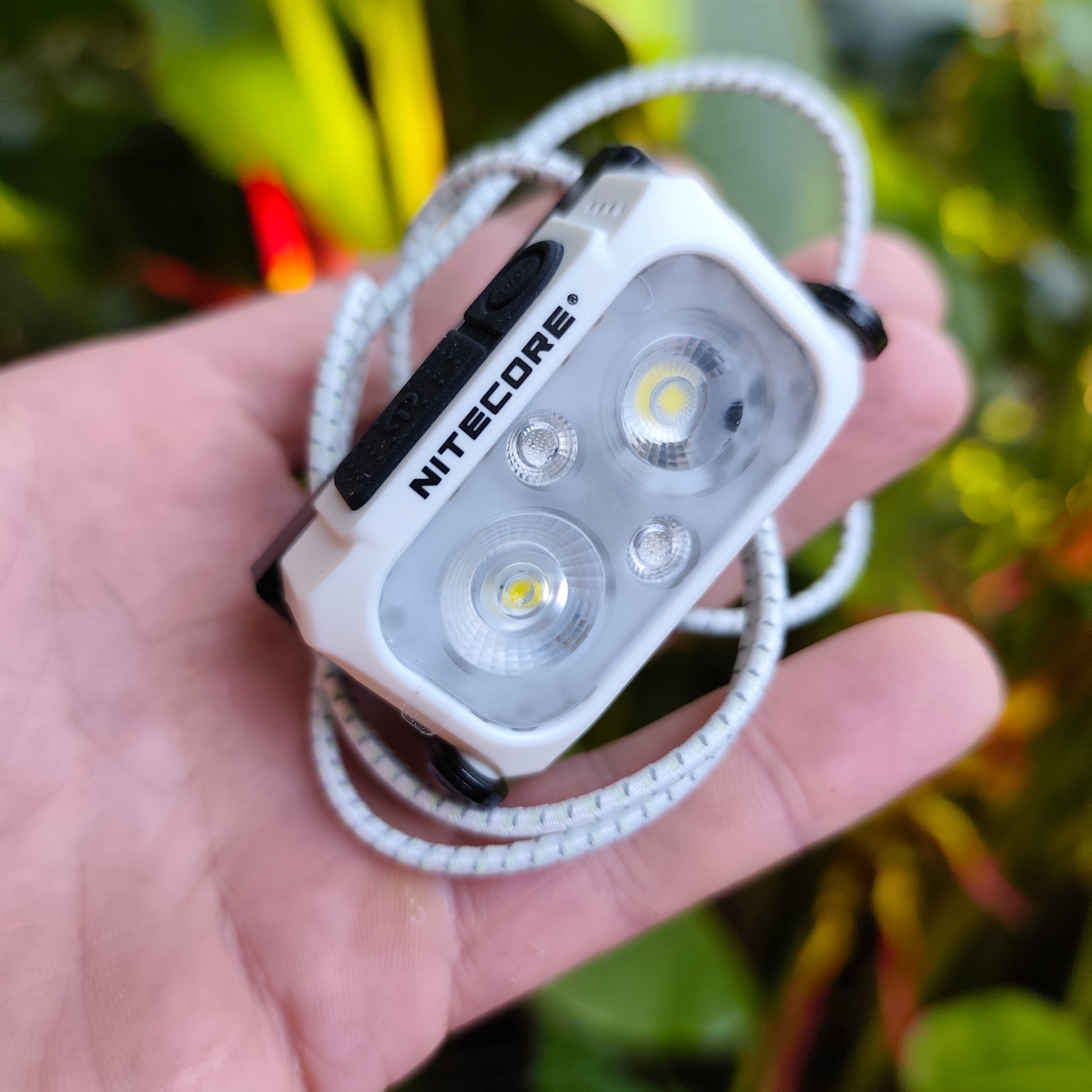 Linterna Nitecore Nu21 Led 360 Lm Resistente Agua_3