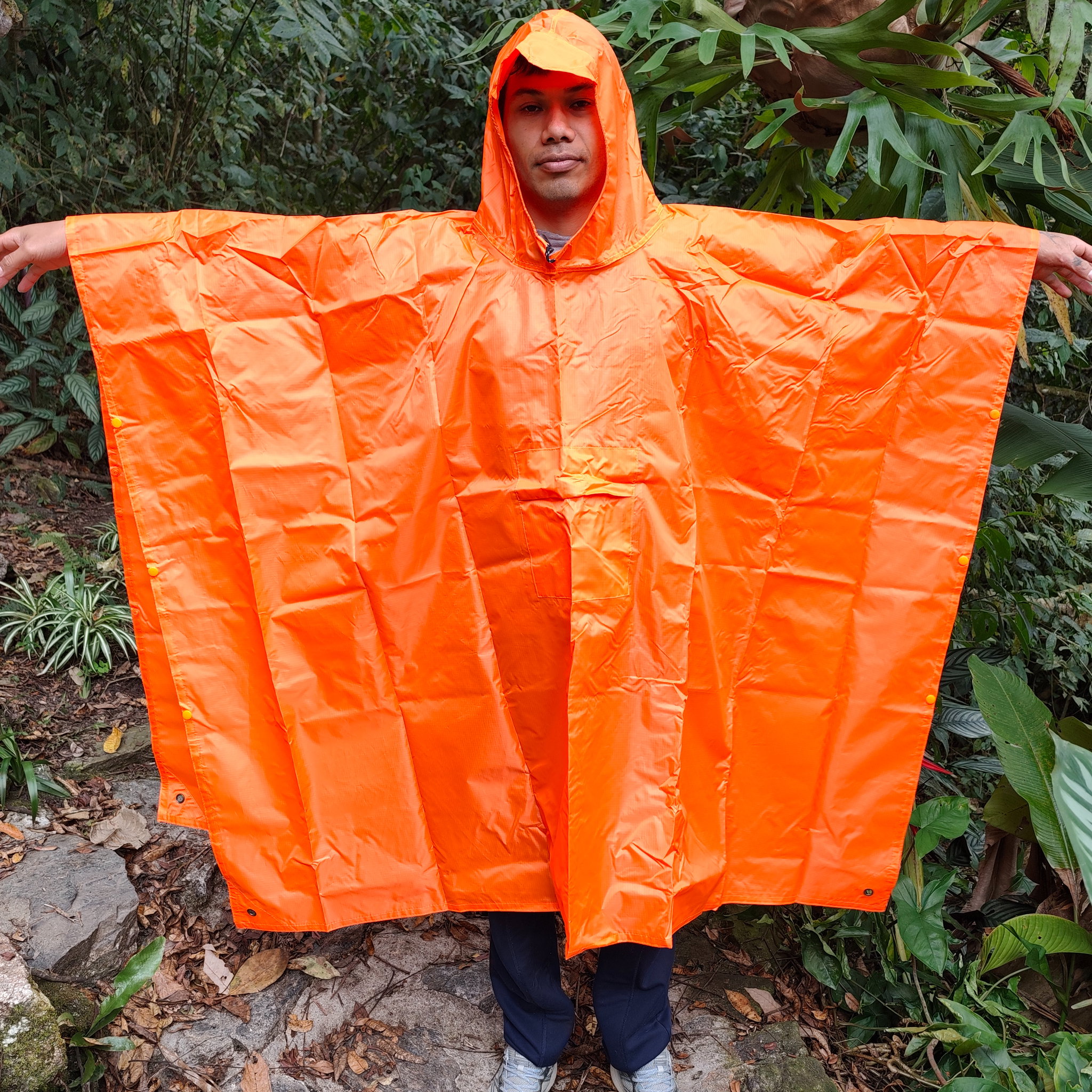 Poncho impermeable_1