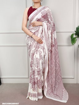Silky smooth texture and artistic floral detailing Saree SM3