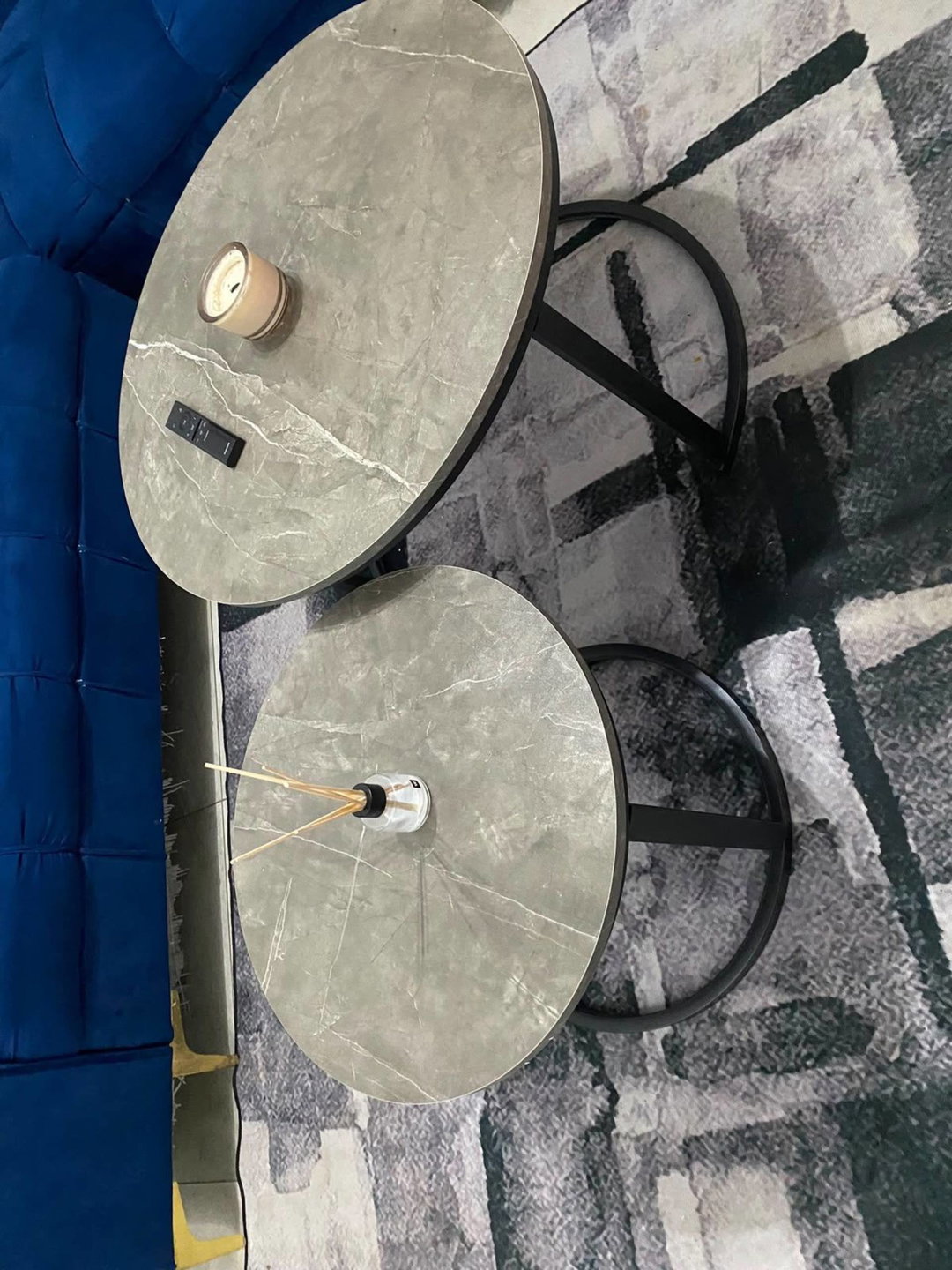 Round nested coffee table