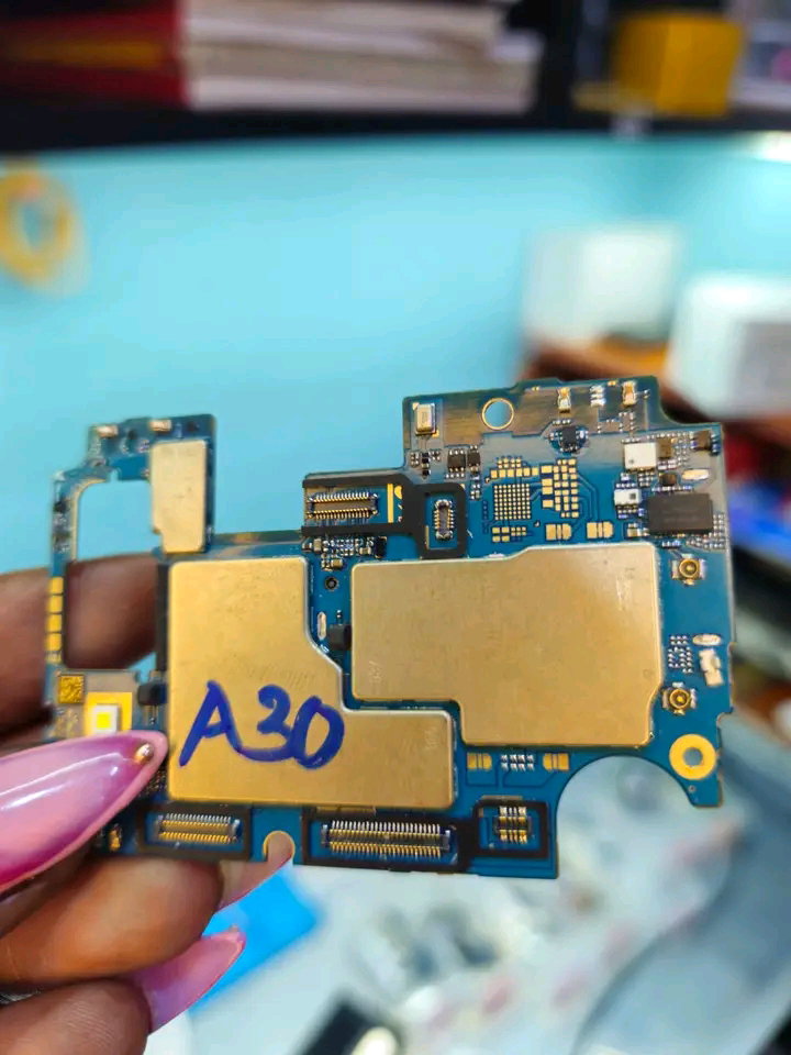 Samsung A30