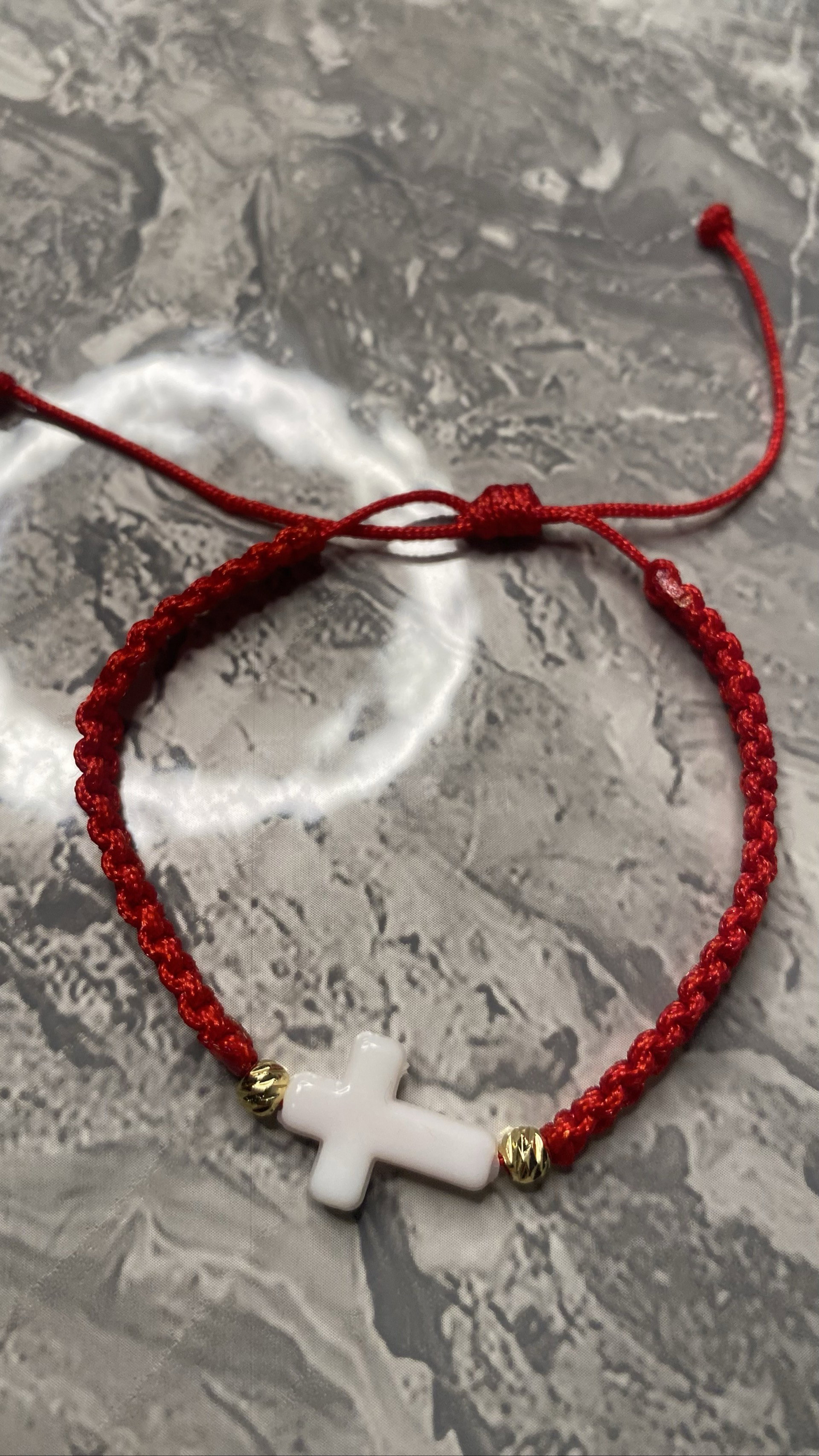 Pulsera roja Cruz_0