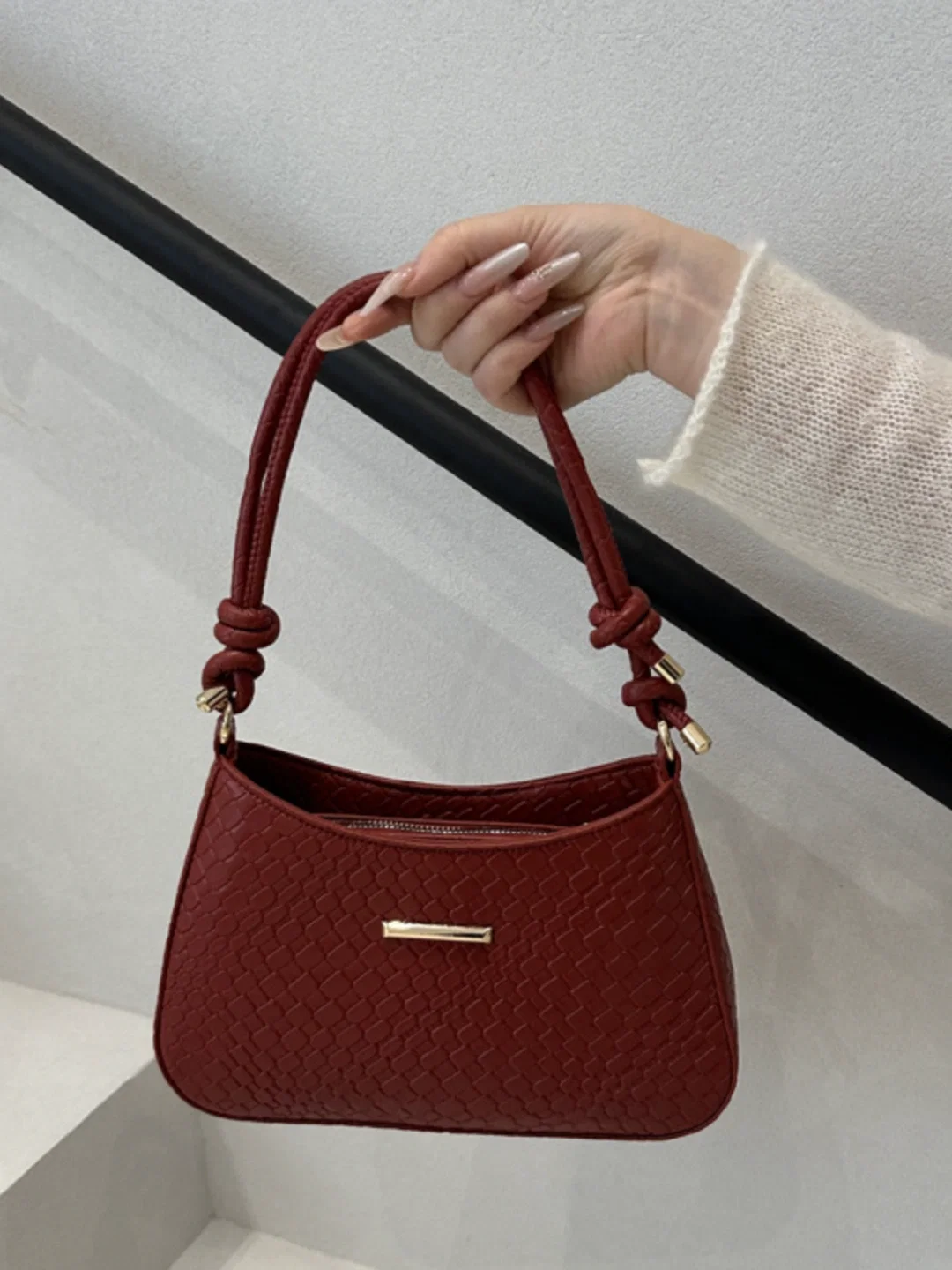 Crisscross leather bag