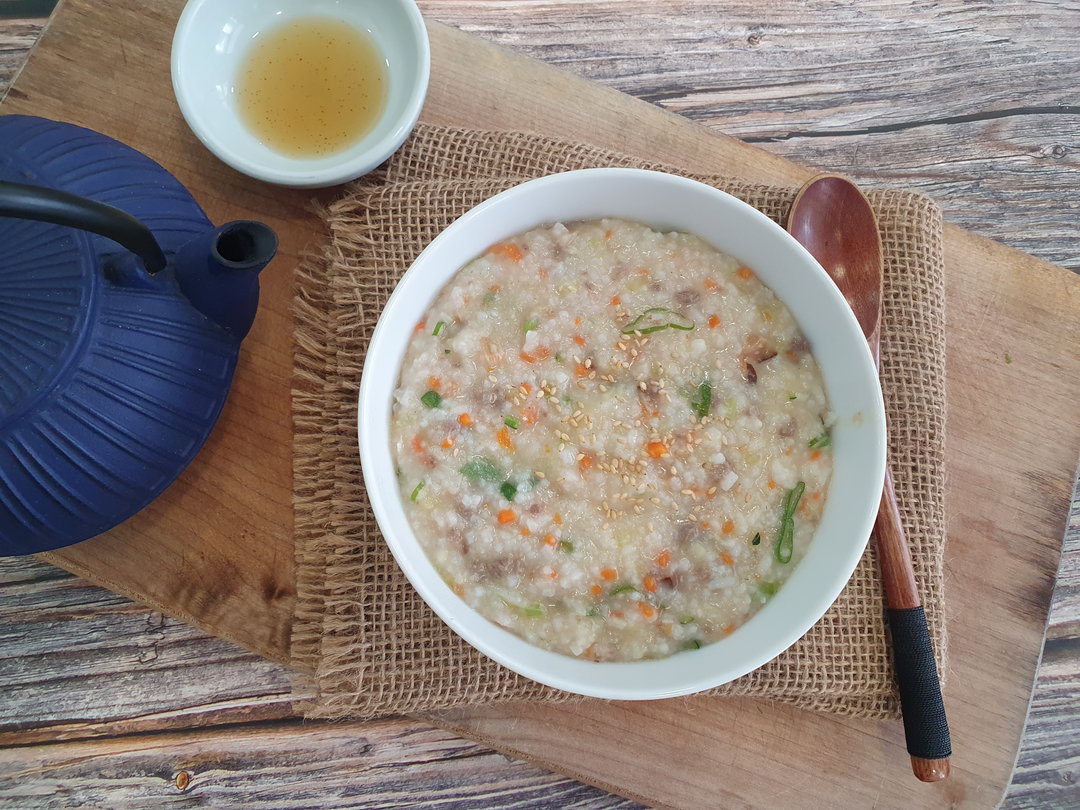 牛肉と野菜のおかゆ（調理済み / 760g : 2パック小分け)