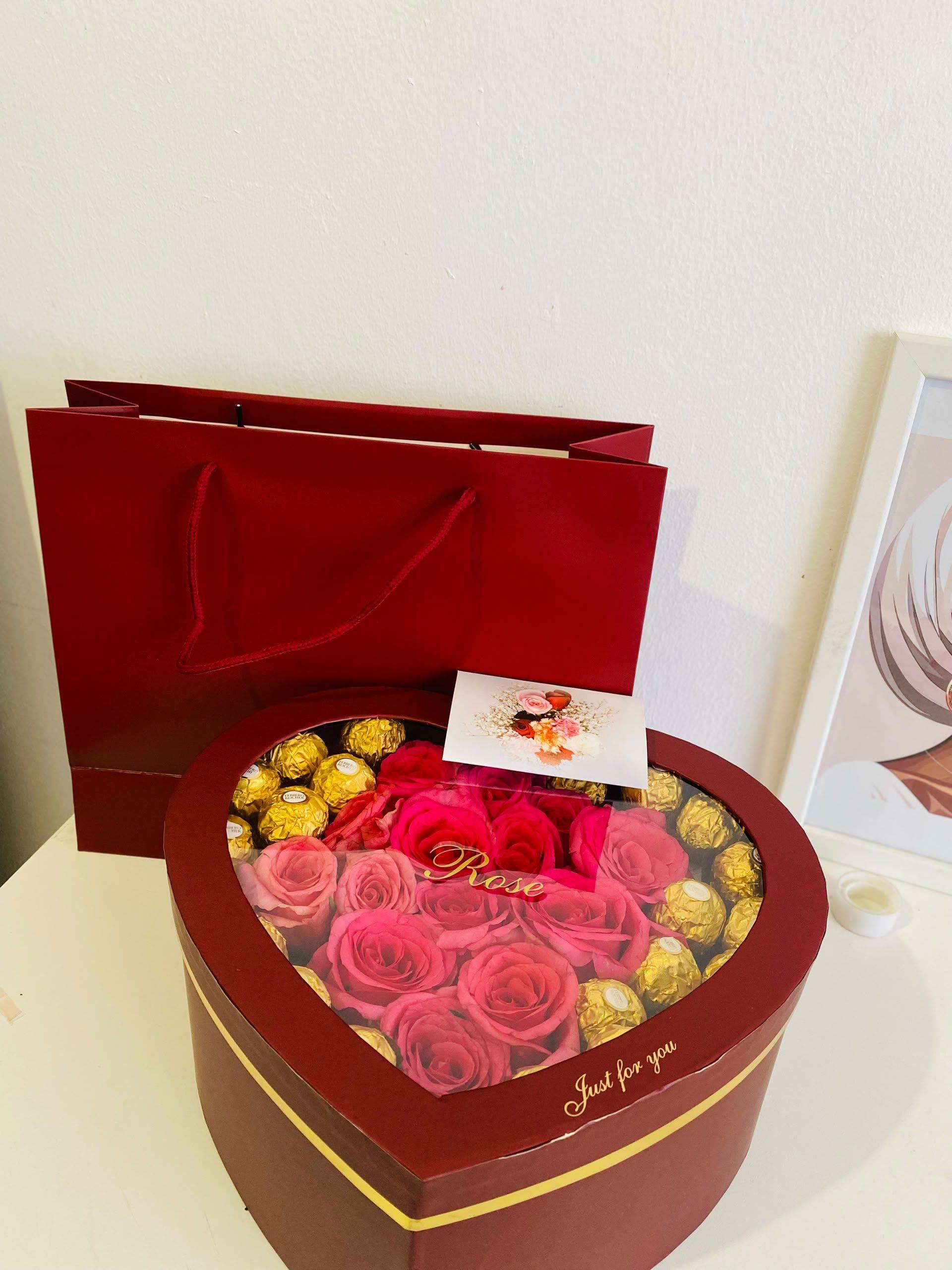 Chocolate box with fresh flowers_0