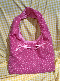 Bow bag rose