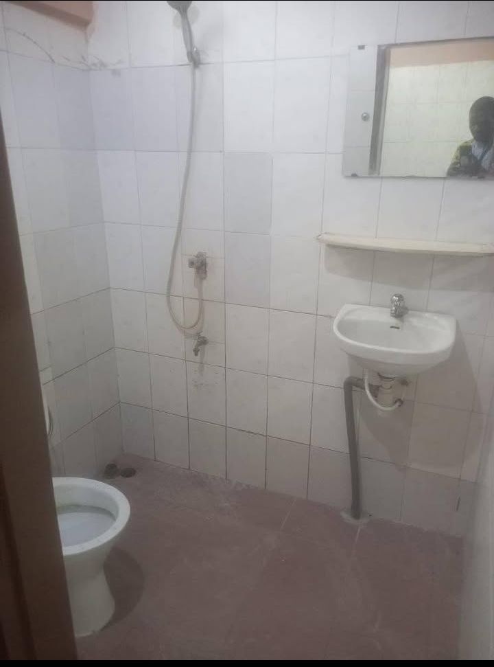 1 Chambre salon sanitaire 25.000f GODOMEY-DÊKOUNGBÉ _3