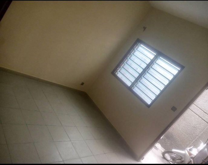 1 Chambre salon sanitaire 25.000f GODOMEY-DÊKOUNGBÉ _0