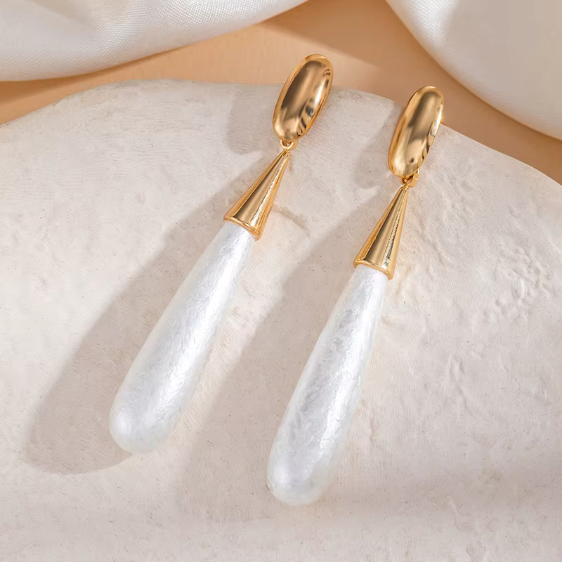 The Statement Pearl Earring_0