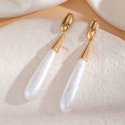 The Statement Pearl Earring