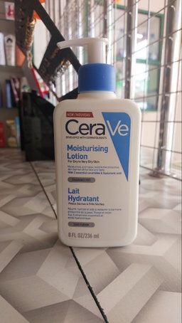 CeraVe Moisturizing Lotion For Dry Skin 236ml