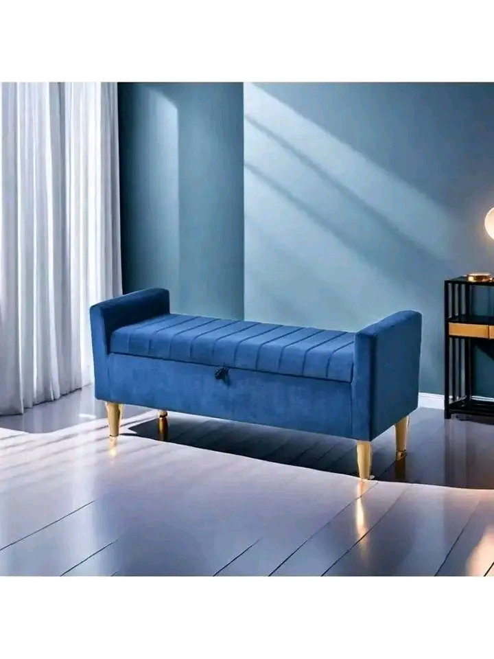 Storage stools and benches_2