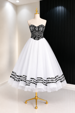 The Onthatile Dress