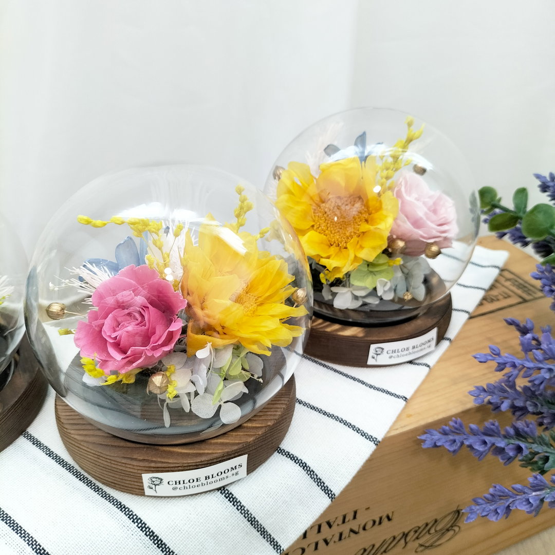 Sunflower Garden Glass Dome