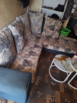 6 seater L seat