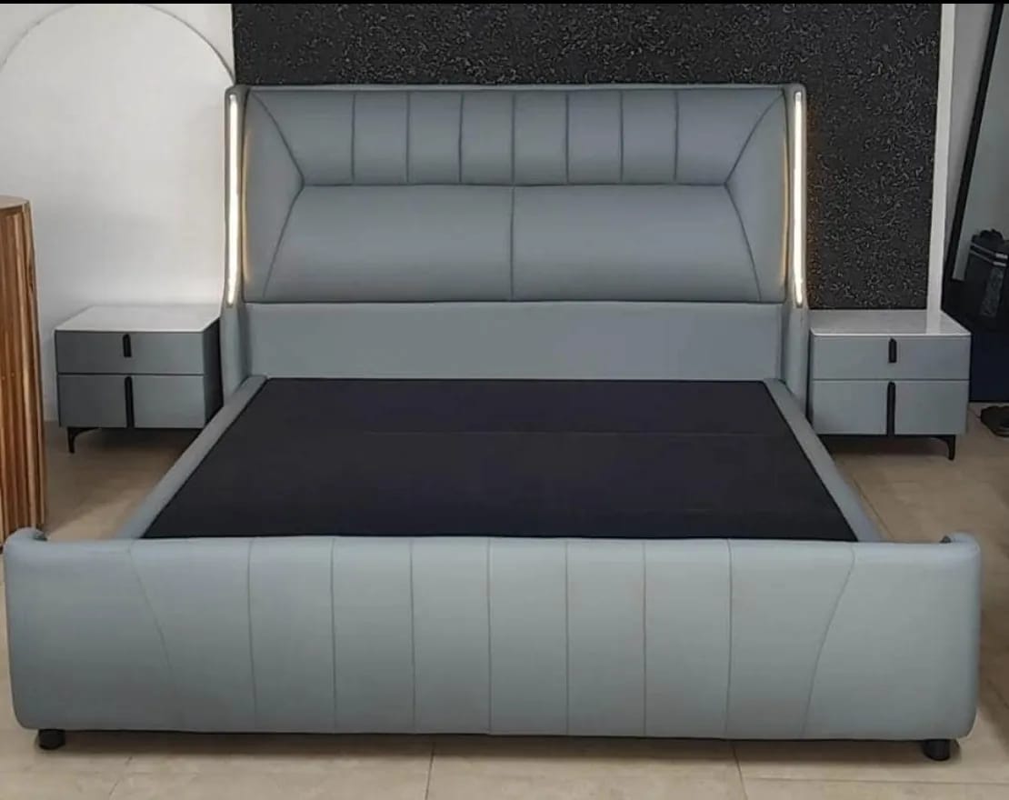 King size bed with drawers_0