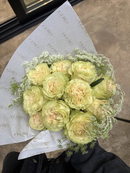 Roses bouquet x12