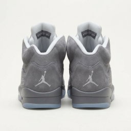AIR JORDAN 5 RETRO ‘ Wolf Grey ‘