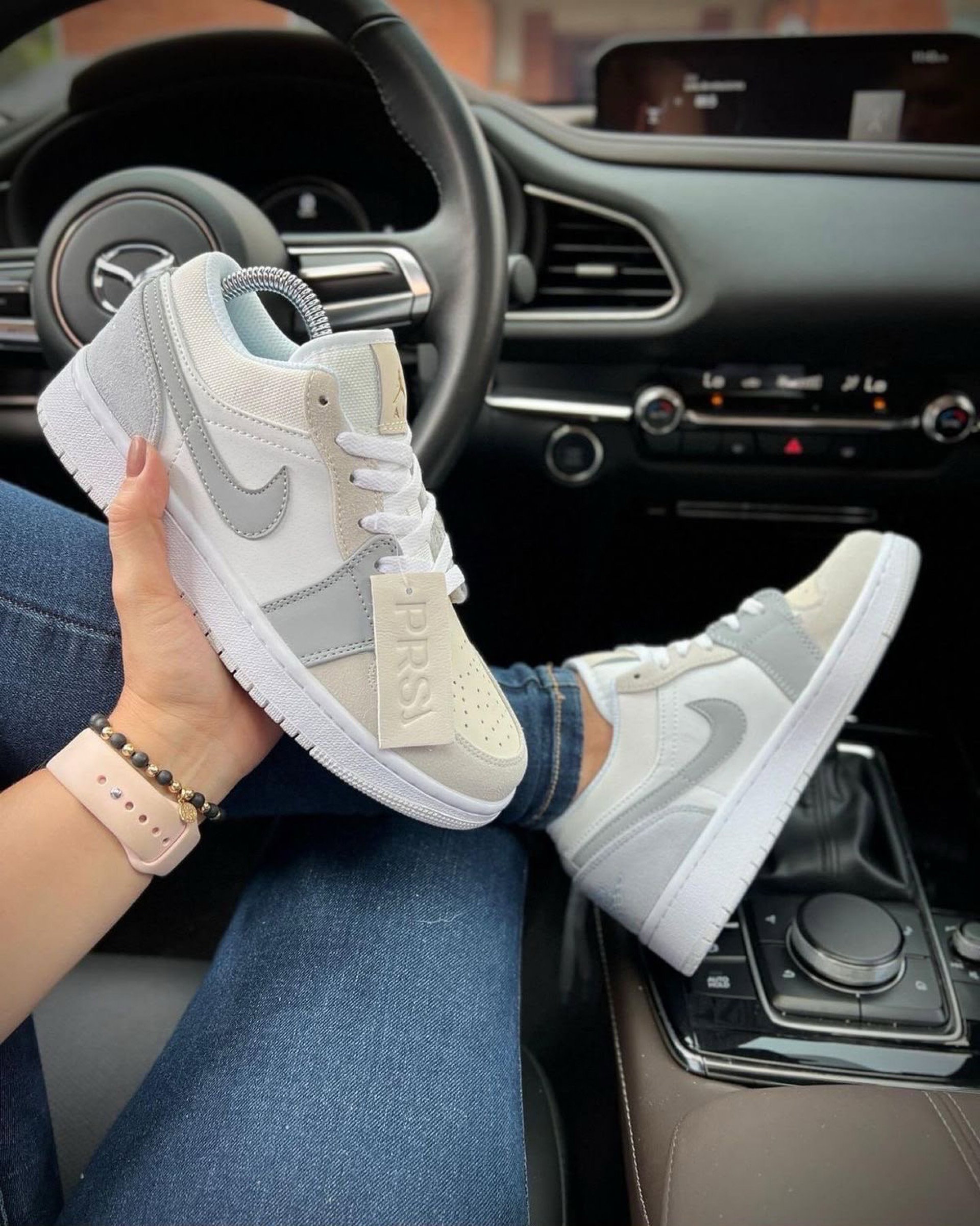 Air for One Gray_0