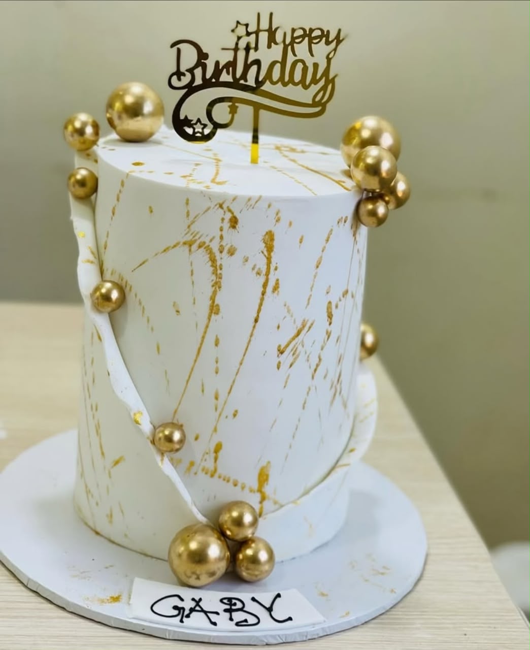 Fondant Vanilla Birthday Cake