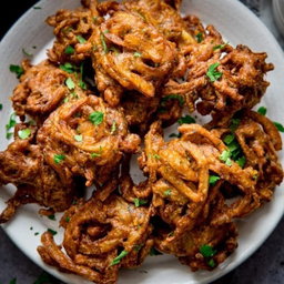 Onion Pakoda 100 (gms)